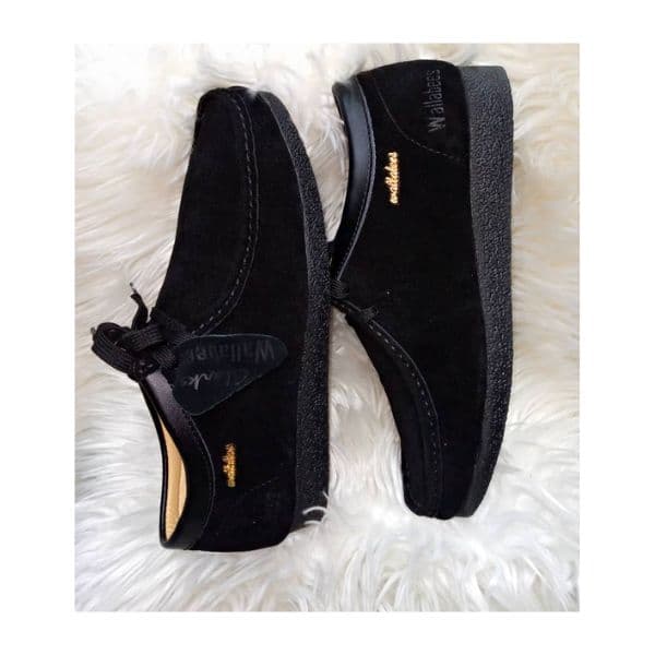 Chaussure Basse Daim Noir Wallabees